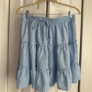 Light Blue and White Floral Skirt | Size: Large